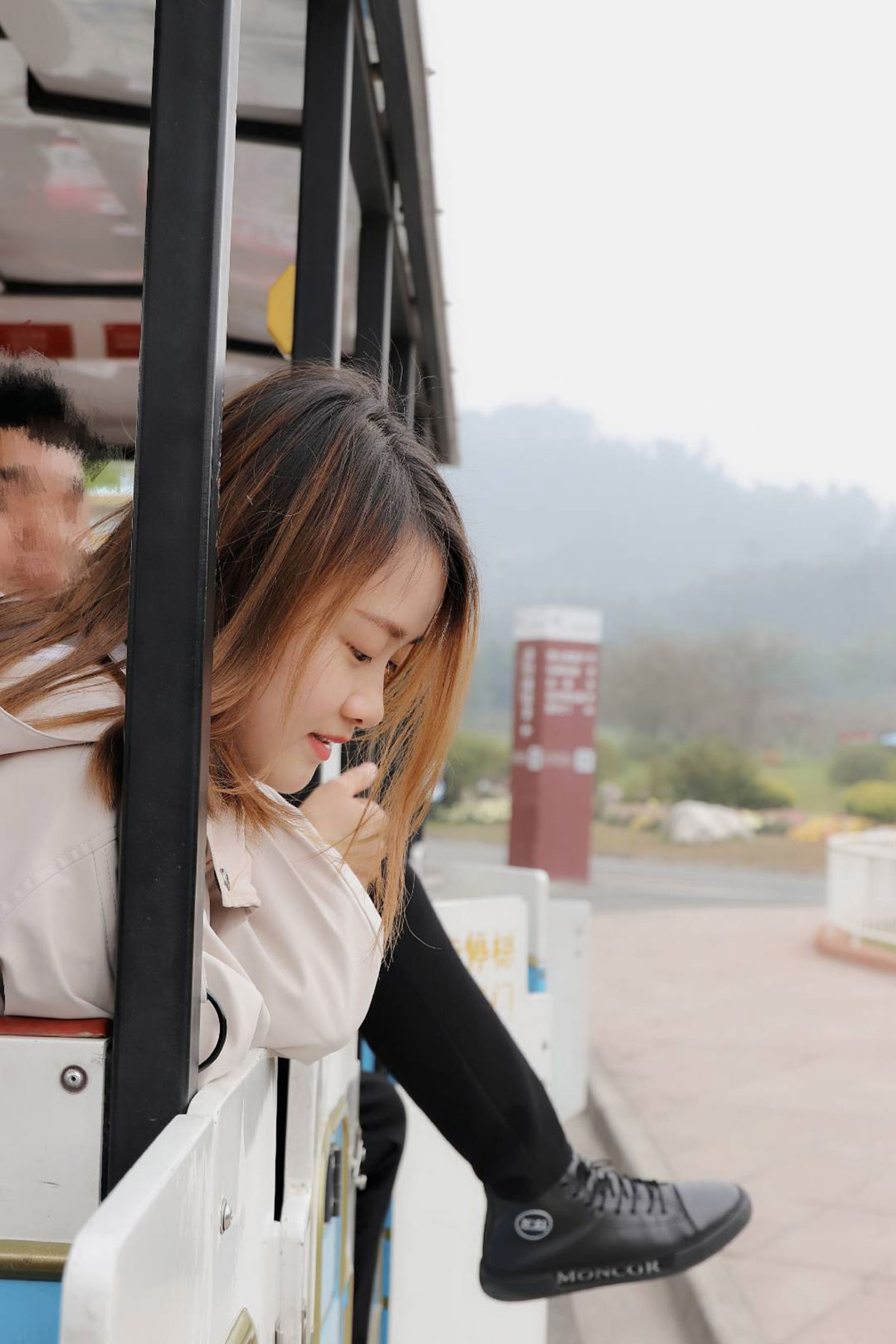 【摄影-美女】我想起那天夕阳下的奔跑，那是我嘴角上扬的弧度！【9P】